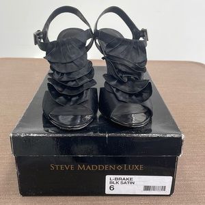 Steve Madden LUXE ruffle heel
